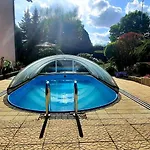 Pool * Karlowe Wary