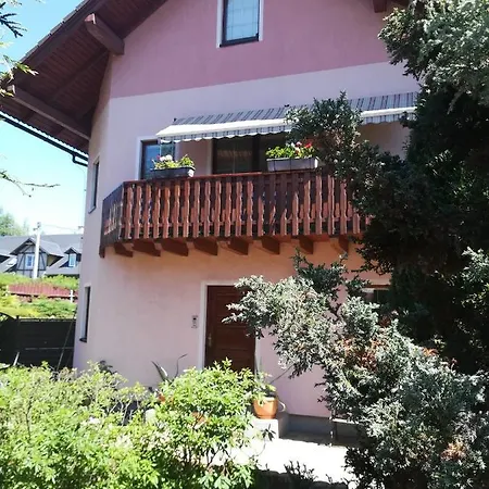 Pool * カルロヴィ・ヴァリ