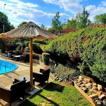Pool Lejlighed *